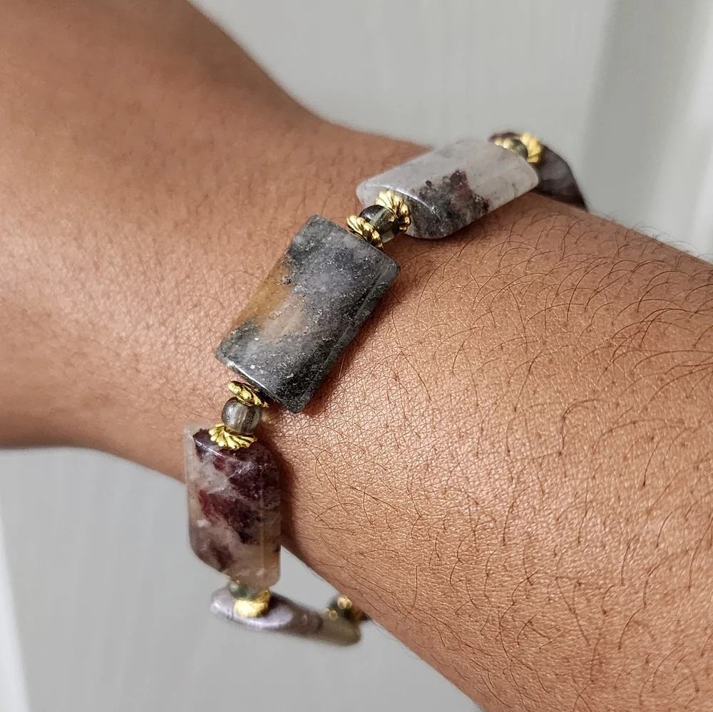 18x13MM Lodolite Quartz Stretch Beaded Bracelet - Picture 5 of 6